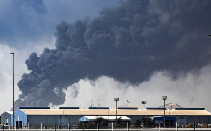 ОАЕ известува за нови ирански напади со дронови и ракети, сирени во Бахреин