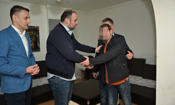 Ѓорѓиевски и Велковски по повод Рамазан Бајрам поделија пакети со прехранбени производи на сограѓани од исламска вероисповед