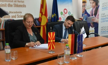 МОН: Освен студентските домови, ќе се реконструираат и државните училишта со ресурсни центри, обезбедени 41,25 милиони евра