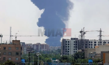 Иран нападна цели во соседните земји