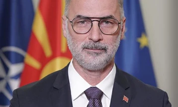 Честитка од вицепремиерот и министер за односи меѓу заедниците Стоилковиќ по повод Рамазан Бајрам