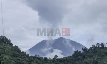 Во Индонезија регистрирани две ерупции на вулканот Семеру