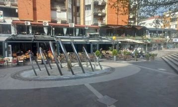 Угостителите во Кочани ќе мора да ги отстранат терасите пред објектите, кафулињата веќе ги отстранија застаклените делови