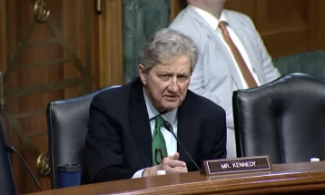 Портрет на Џон Кенеди - најурнебесниот меѓу политичарите: Како еден сенатор го чува Уставот и како во Вашингтон да докажеш дека не си глупав