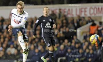 Нов пораз на Тотенхем во Премиер лигата