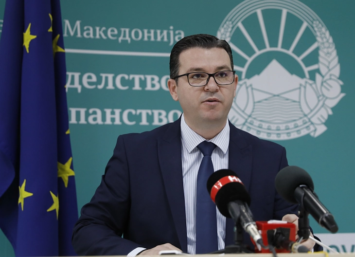 Ministri Tripunovski në Bruksel në takime me përfaqësues të Komisionit Evropian