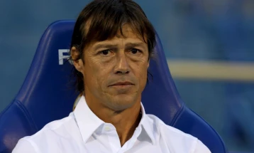 Севилја ќе го отпушти тренерот Алмеида по четири натпревари без победа