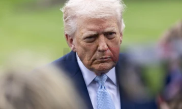 Трамп повтори дека „постои многу добра шанса за договор со Иран“