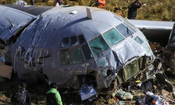 Në Kolumbi u rrëzua një aeroplan me 110 ushtarë