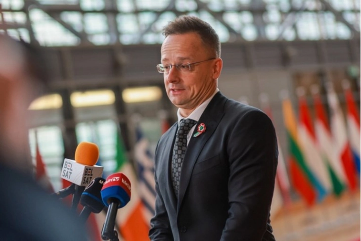 Сијарто признава дека се слушал со Лавров за време на клучни состаноци на ЕУ - тоа е дел од дипломатијата