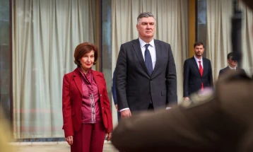 Siljanovska-Davkova pas takimit me Milanoviq: Nuk ka vend për standarde të dyfishta në procesin eurointegrues