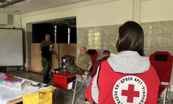 Во крводарителска акција во велешката касарна собрани 48 крвни единици