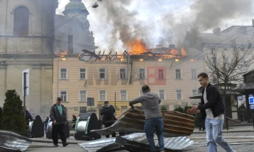 Дваесетина повредени по руски напад врз историскиот центар на Лавов