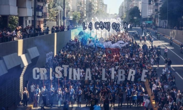 Dhjetëra mijëra në marsh në Buenos Aires në përkujtim të viktimave të diktaturës