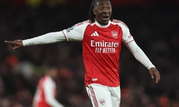 Арсенал без Езе околу еден месец