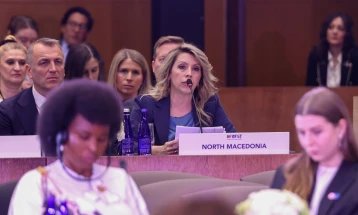 Сопругата на премиерот Мицкоски на глобален самит во Вашингтон во организација на Меланија Трамп: Целта на Владата е младите да ја разбираат технологијата и да ја користат за решавање проблеми