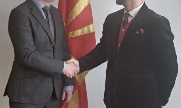 Prokurori Publik i Shtetit Nenad Saveski u takua me shefin e Misionit të OSBE-së, Kilian Val