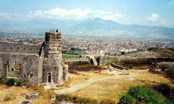 Албанскиот град Скадар нуди фасцинантни музеи и древни знаменитости за сите возрасти