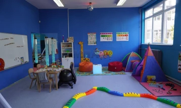 Неколку училишта од Куманово имаат сензорни соби што придонесува за поддршка на учениците со попреченост