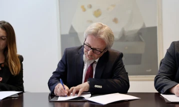 Limani: U nënshkrua Kontratë historike kolektive - pagat rriten deri në 21 për qind, janë paraparë përfitime të shumta për të punësuarit