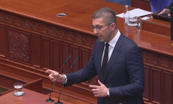 Мицкоски: И во услови на историски најголема криза со енергенси, платите растат, дефицитот и инфлацијата се намалуваат и имаме 3,5 проценти реален раст кога во Европа е околу еден отсто