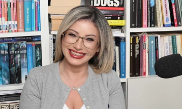 Psikologia kroate, Barbara Udoviçiq, për MIA-n: Largohuni nga marrëdhënia për të cilën paguani një çmim të lartë me qetësinë dhe shëndetin tuaj