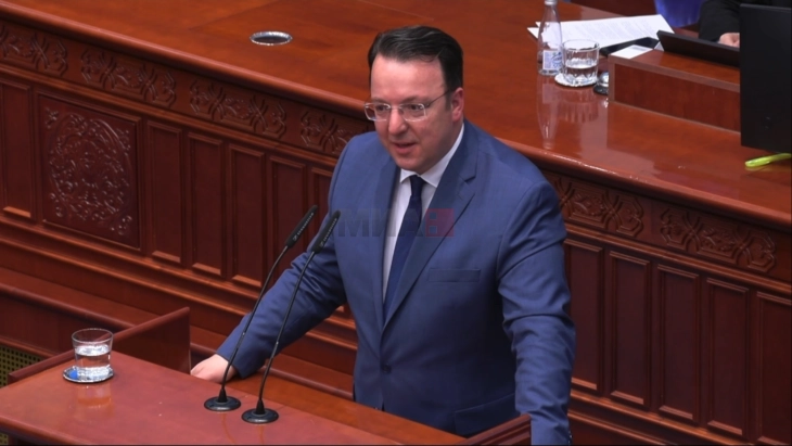 Nikollovski: PUD-të e bllokuara janë arsyeja për çmimet 2.500 euro për metër katror në Shkup dhe 4.000 euro në Ohër