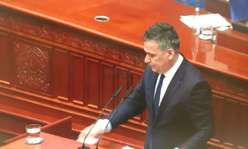 Hoxha: Në procedurë qeveritare është formimi i një komisioni i cili do të merret me një thirrje publike për propozime për të gjetur koncesionar për të menaxhuar deponinë në Llojanë