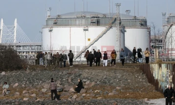 Ukraina sulmoi rafinerinë e dytë më të madhe të naftës në Rusi