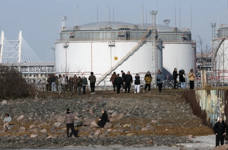 Ukraine strikes Russia's second-largest oil refinery