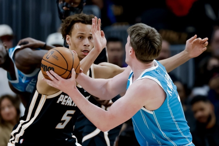 Шарлот ја прекина серијата победи на Њујорк