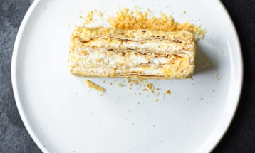 Ëmbëlsirë Napoleon (Millefoglie)