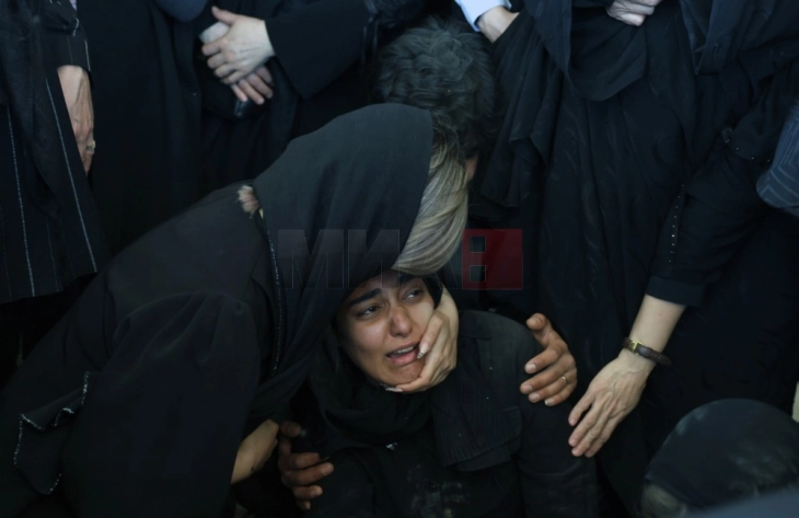 Најмалку 15 загинати во воздушен напад врз иранскиот град Ком