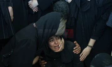 Најмалку 15 загинати во воздушен напад врз иранскиот град Ком