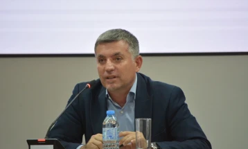 Мизо: Странските инвеститори засега немаат драстично намалување на нарачките, но ризици постојат