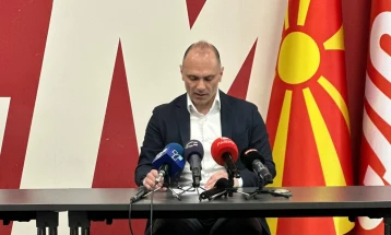 Филипче: Власта не презема навремени мерки за да го спречи растот на трошоците за граѓаните