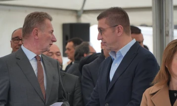 Mickoski: Prioriteti i Qeverisë është të kemi shpenzime më të ulëta të jetesës dhe të ardhura më të larta për të punësuarit