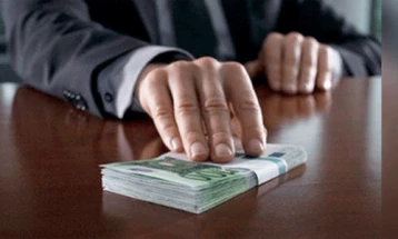 Истражување: Речиси две третини од понудувачите и 85 проценти од граѓаните во Србија веруваат дека има корупција во јавните набавки