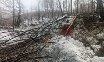 Во невремето во Хрватска оштетени 40 основни и средни училишта, како и 24 градинки