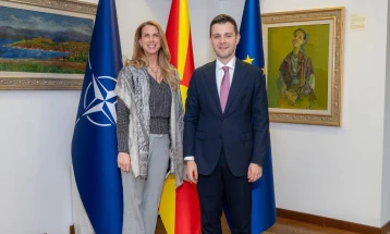 Mucunski dhe Varns për partneritetin strategjik: Përgatitje për dialog në Uashington