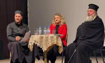 Интерактивна трибина во Македонска Каменица: „Семејството како крст“