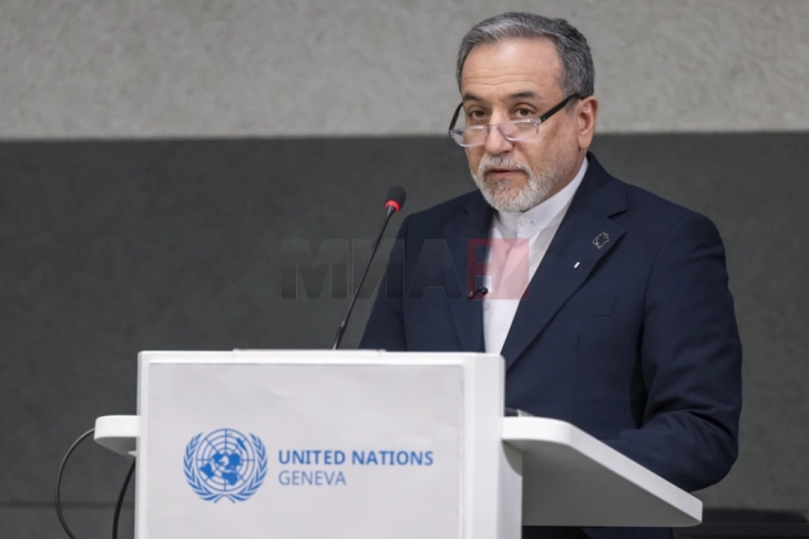 Иранскиот министер за надворешни работи вети дека ќе „наплати висока цена“ по нападите врз клучните постројки