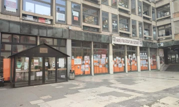 Брнабиќ свика за утре итен состанок на Одборот за образование по смртта на девојка на Филозофскиот факултет