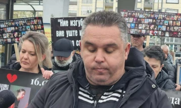 Родителите на починатите во „Пулс“ реагираат за промената на обвинителката која го води предметот за обвинетите полицајци, побараа нејзино враќање