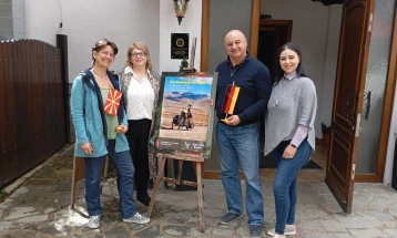 Од Хановер до Кина, 18.000 километри на велосипед низ 19 држави - луѓето се најпријатното изненадување, вели Германката Хорнбрук