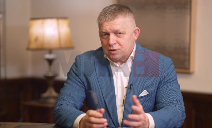 Fico kërcënon të bllokojë sanksionet e reja të BE-së kundër Rusisë për shkak të bllokadës së 