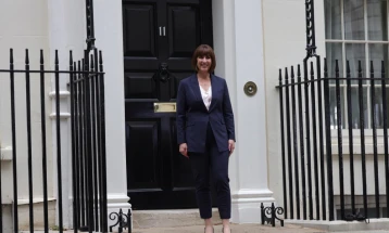 Ривс: Групата Г-7 да го забрза процесот на премин кон чиста енергија