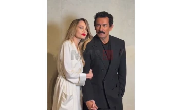 Анџелина Џоли во Шангај се сликаше со дизајнерот Хајдер Акерман, држејќи го за рака