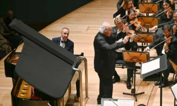 Два концерта на Симон Трпчески со Сингапурскиот симфониски оркестар