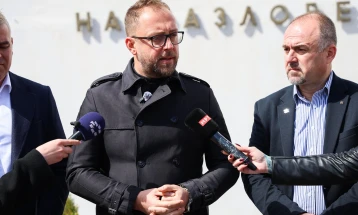 Љутков: Интензивно се работи на реконструкција на театри и културни објекти низ државата